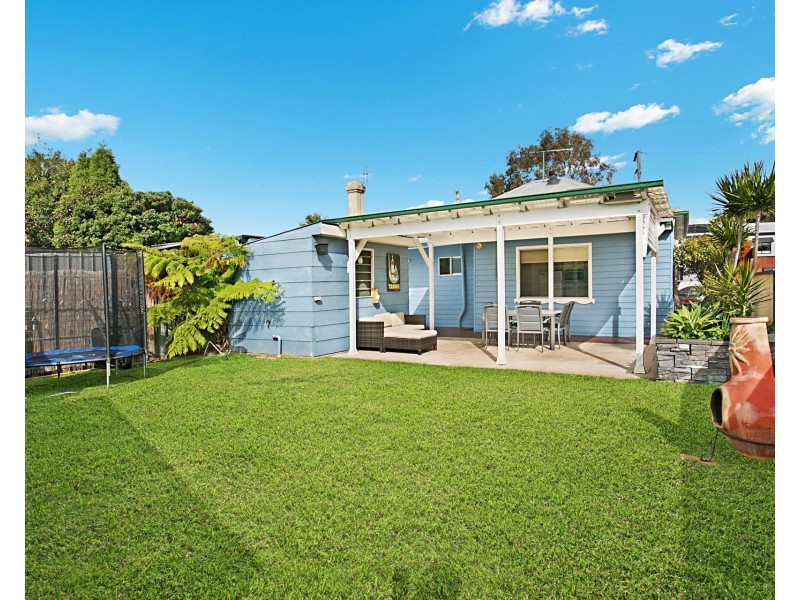 4 Young Road, Broadmeadow NSW 2292