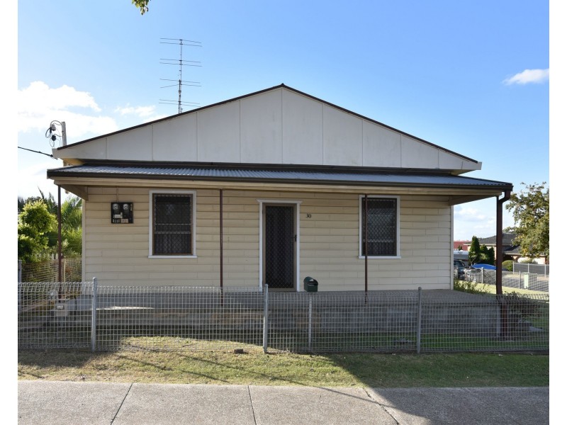 30 Cooper Street, Cessnock NSW 2325
