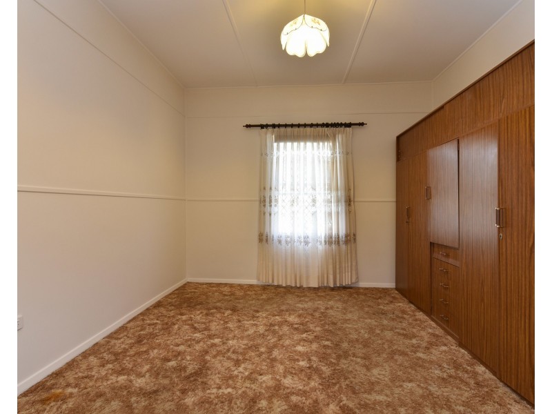 30 Cooper Street, Cessnock NSW 2325