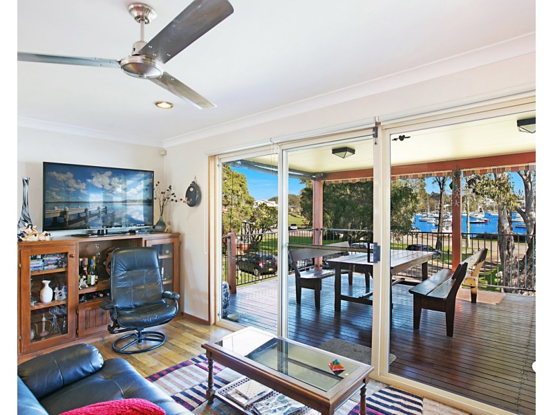 293 Watkins Road, Wangi Wangi NSW 2267
