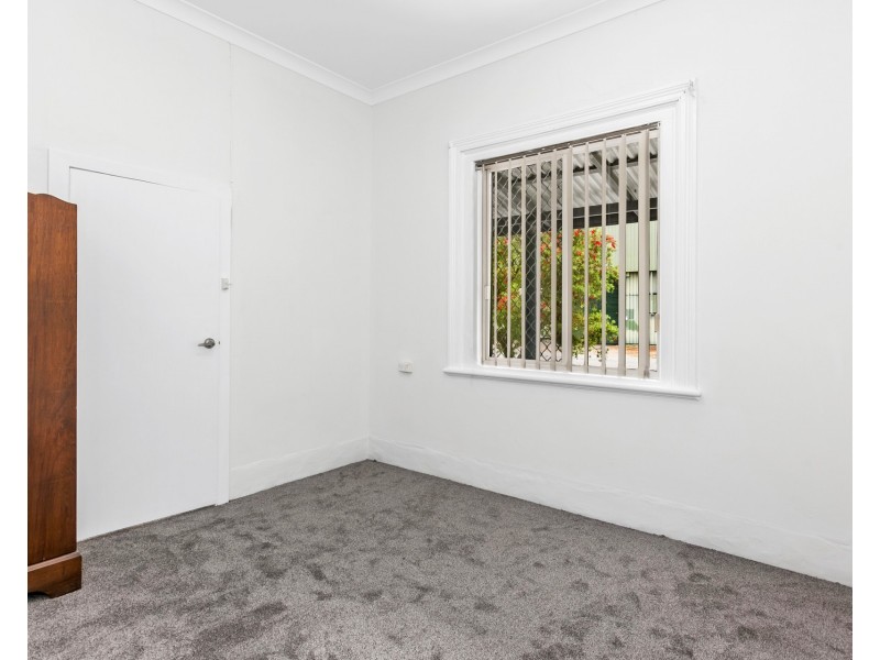 54 Greaves Street, Mayfield East NSW 2304