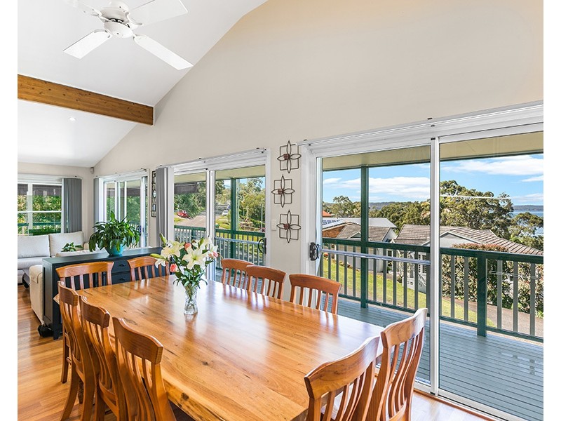 235 Dobell Drive, Wangi Wangi NSW 2267