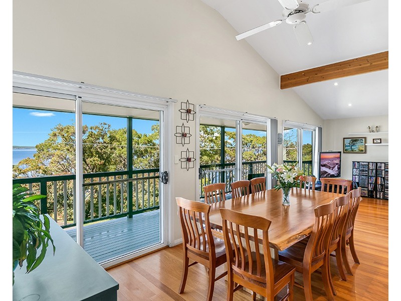 235 Dobell Drive, Wangi Wangi NSW 2267