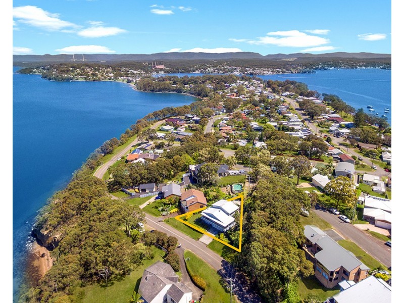235 Dobell Drive, Wangi Wangi NSW 2267
