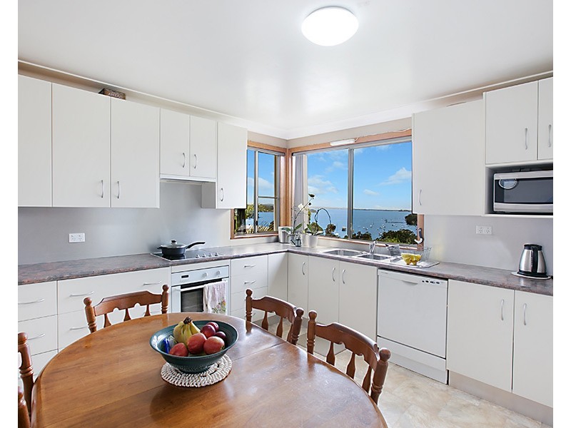 13 Lakeview Road, Wangi Wangi NSW 2267