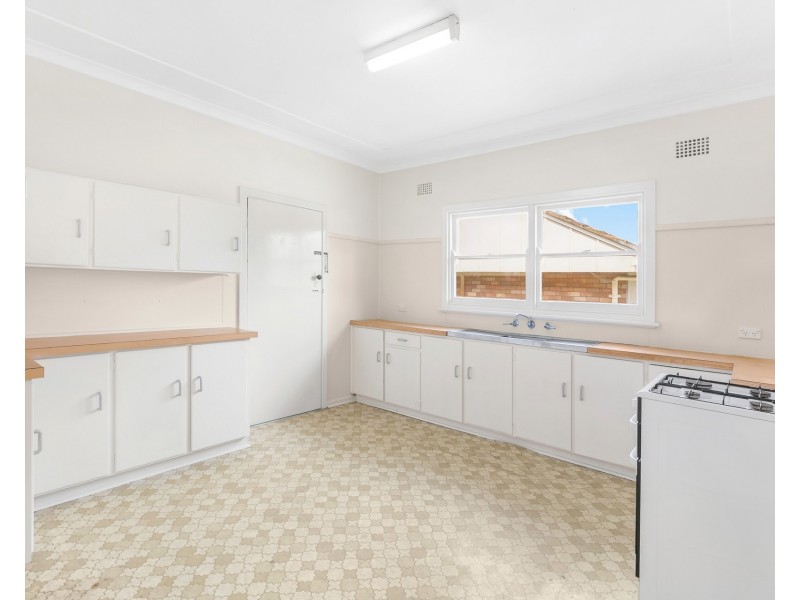 61 Springfield Avenue, Kotara NSW 2289