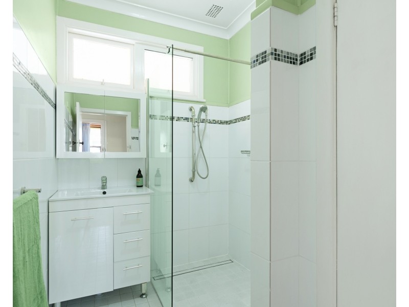 29 Grayson Avenue, Kotara NSW 2289