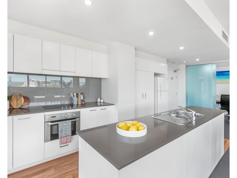 605/14 Honeysuckle Drive, Newcastle NSW 2300