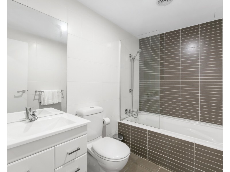 605/14 Honeysuckle Drive, Newcastle NSW 2300