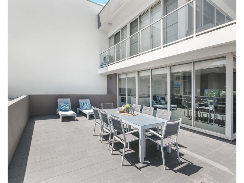 605/14 Honeysuckle Drive, Newcastle NSW 2300