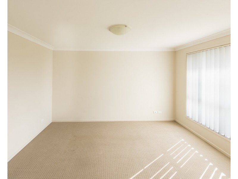 37 Wigeon Chase, Cameron Park NSW 2285