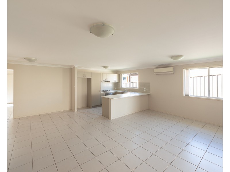 37 Wigeon Chase, Cameron Park NSW 2285