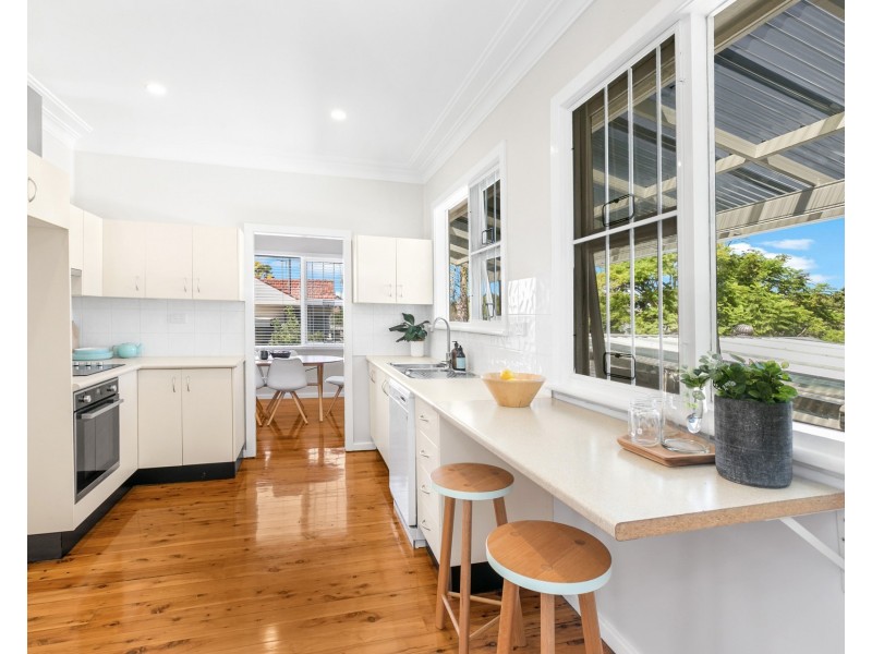 19 University Drive, Waratah West NSW 2298