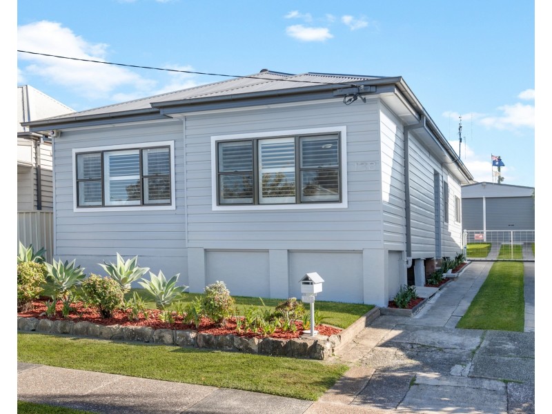 138 Gosford Road, Adamstown NSW 2289
