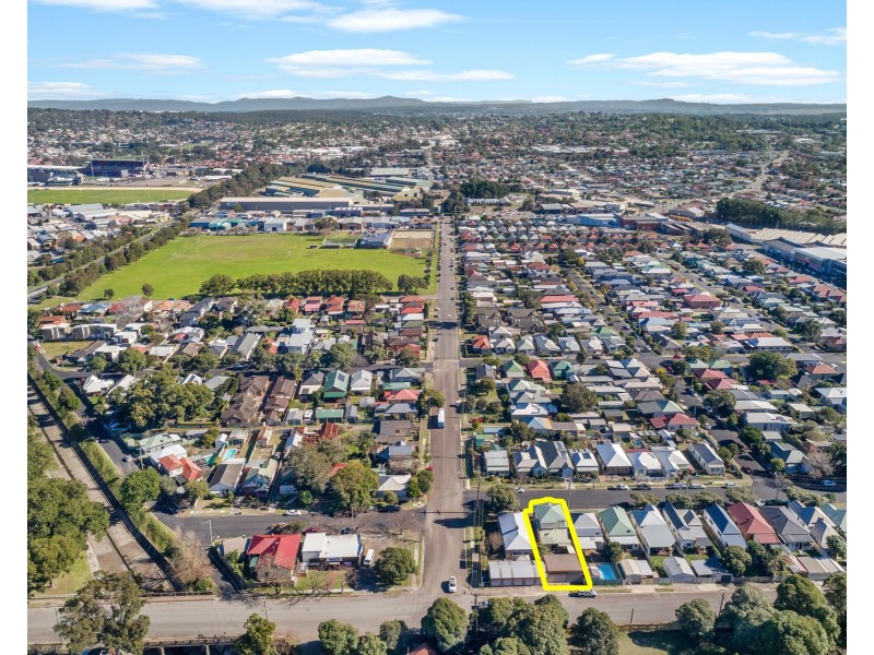 51 Emerald Street, Hamilton North NSW 2292