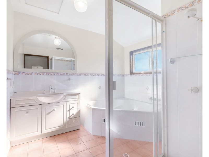 51 Emerald Street, Hamilton North NSW 2292