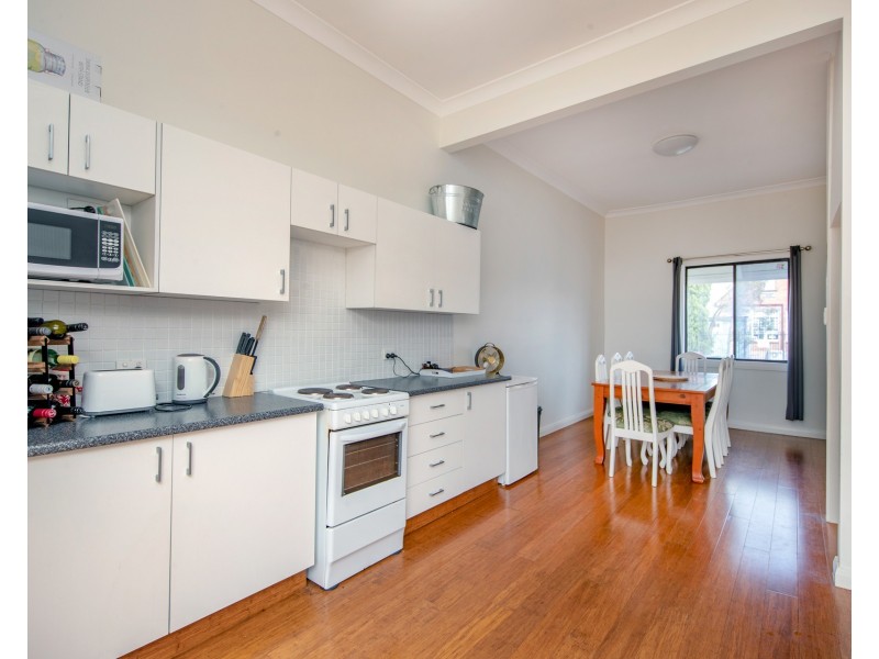 21 Robertson Street, Carrington NSW 2294