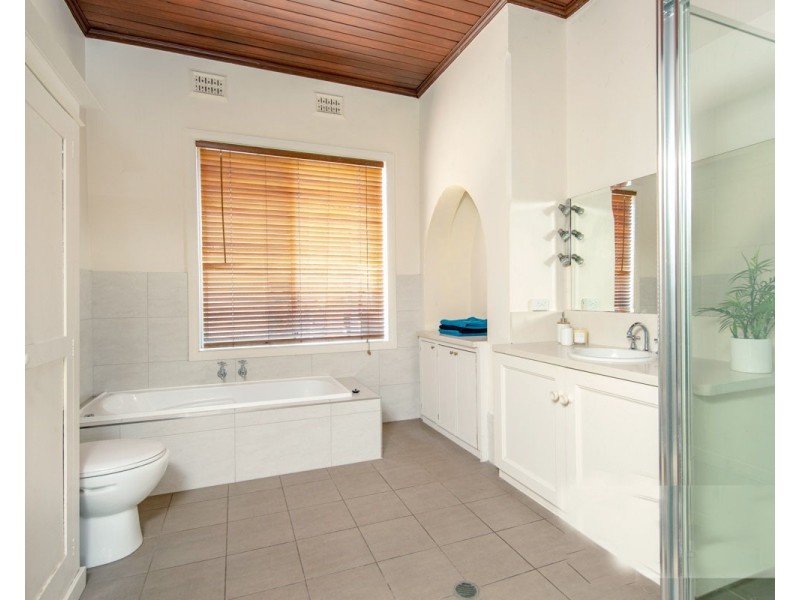 24 Hewison Street, Tighes Hill NSW 2297