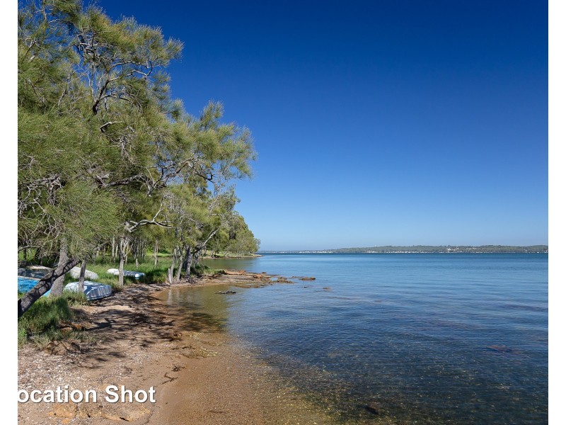 115 Beach Road, Wangi Wangi NSW 2267