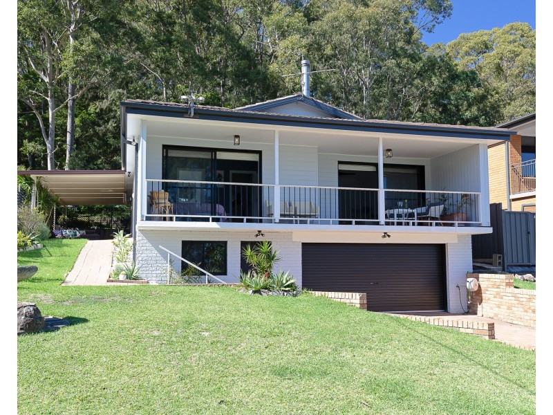 115 Beach Road, Wangi Wangi NSW 2267