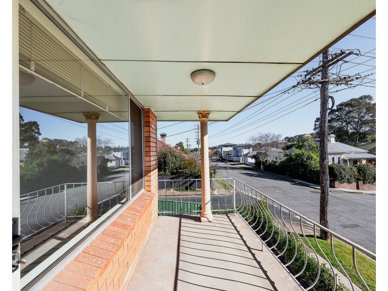 4/151 Crebert Street, Mayfield NSW 2304
