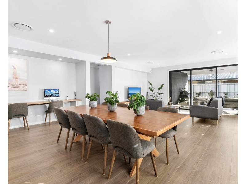 45 Tulkaba Street, Fletcher NSW 2287