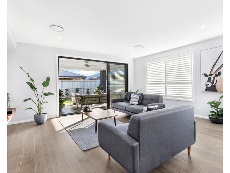 45 Tulkaba Street, Fletcher NSW 2287