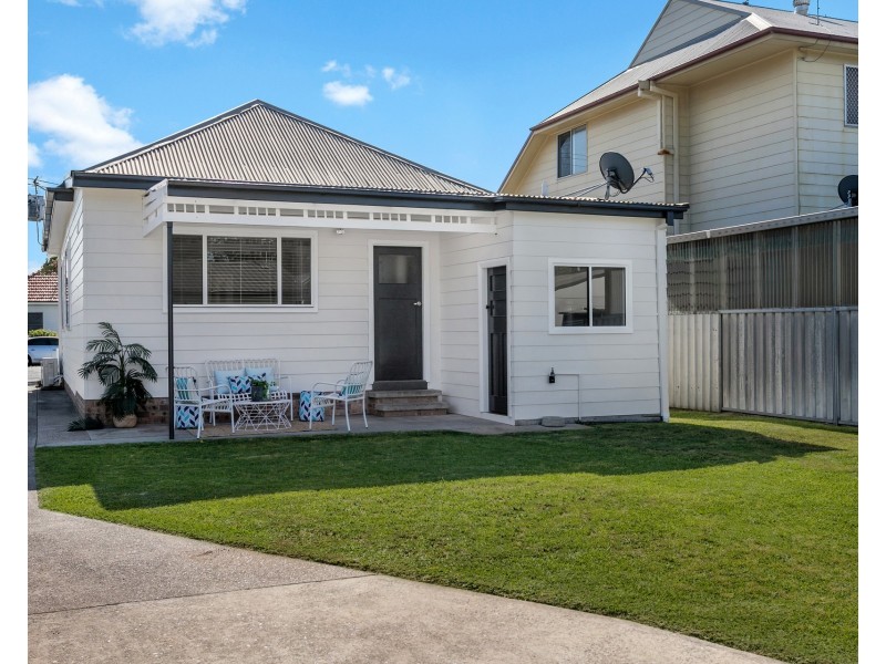12 Brett Street, Georgetown NSW 2298