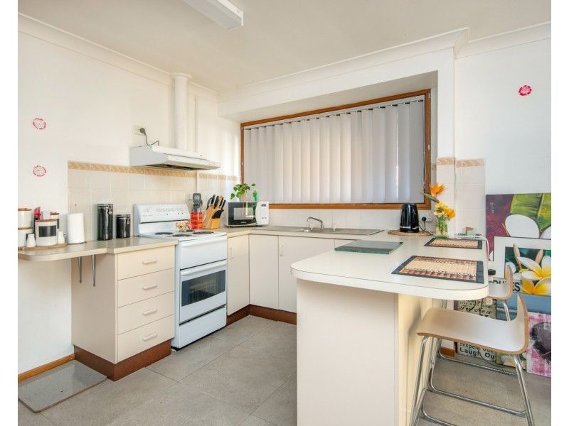 2/12 John Street, Cardiff South NSW 2285