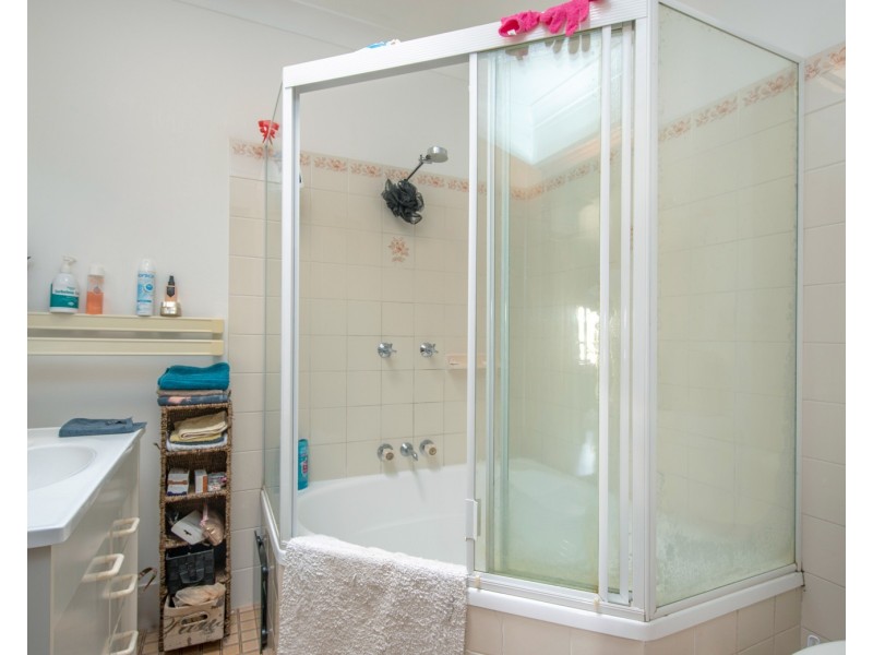 2/12 John Street, Cardiff South NSW 2285