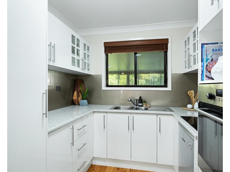 124 Lawson Road, Macquarie Hills NSW 2285