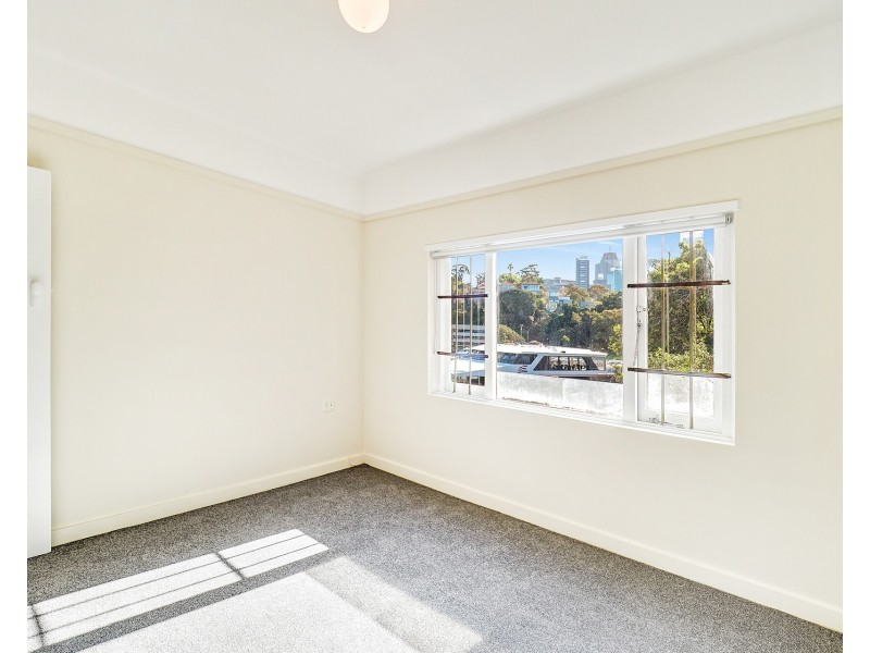 2/2 Ben Boyd Road, Neutral Bay NSW 2089