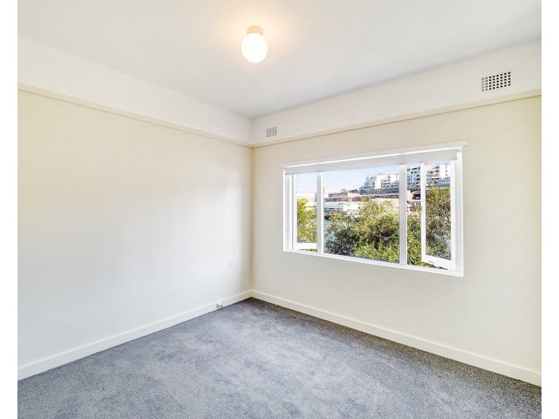 2/2 Ben Boyd Road, Neutral Bay NSW 2089