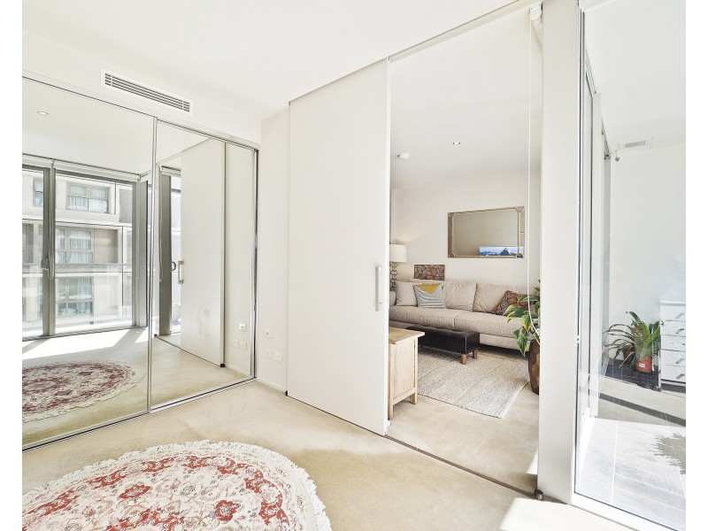 W704/599 Pacific Highway, St Leonards NSW 2065