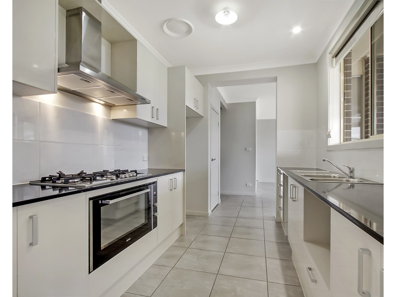 4 Eva Street, Riverstone NSW 2765