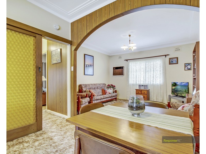 11 Gladstone Parade, Riverstone NSW 2765