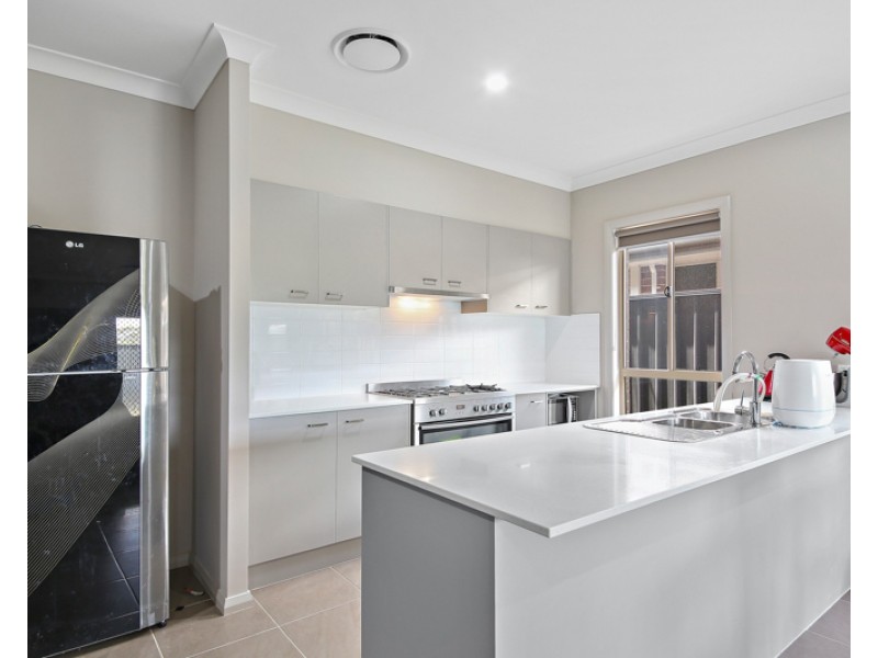 10 Ritchie Street, Riverstone NSW 2765