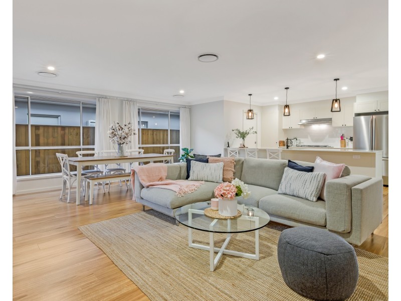 33 Andrew Street, Riverstone NSW 2765