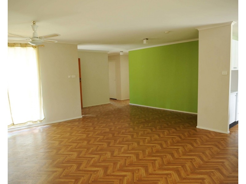 12 Scaddan Street, Quakers Hill NSW 2763