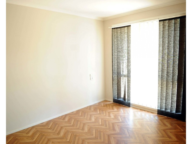 12 Scaddan Street, Quakers Hill NSW 2763