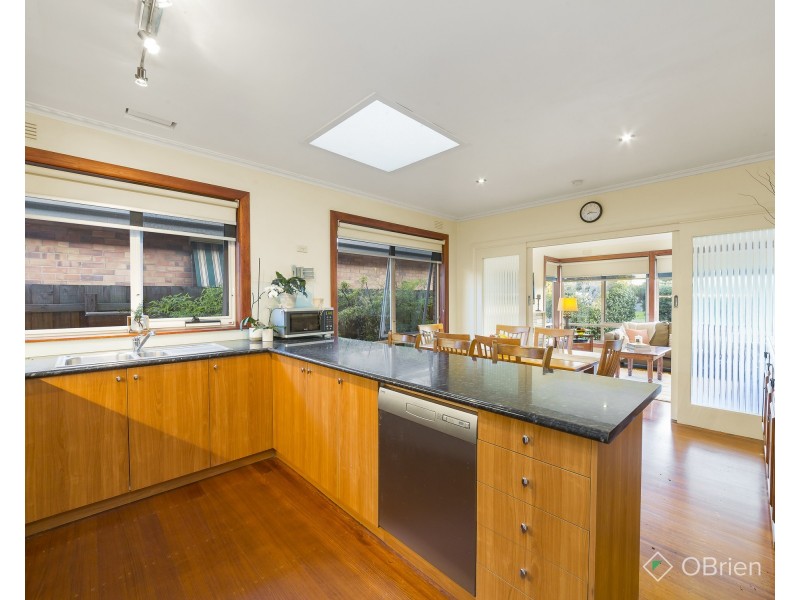 61 Centre Dandenong Road, Cheltenham VIC 3192