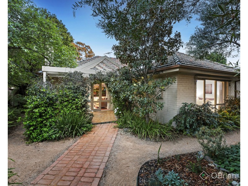 100 Dalgetty Road, Beaumaris VIC 3193