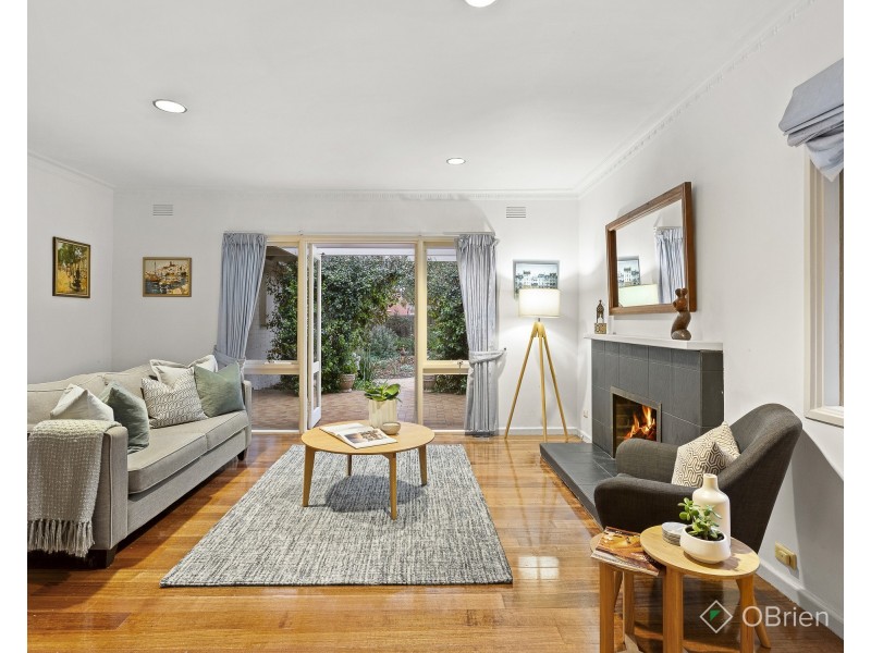 100 Dalgetty Road, Beaumaris VIC 3193
