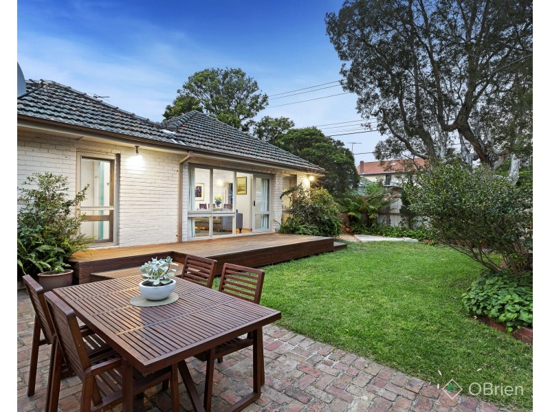 100 Dalgetty Road, Beaumaris VIC 3193