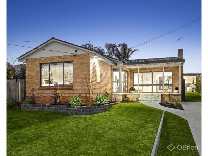21 Merton Close, Cheltenham VIC 3192