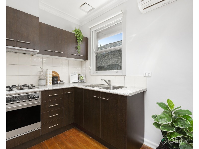 2/23 Como Parade East, Mentone VIC 3194