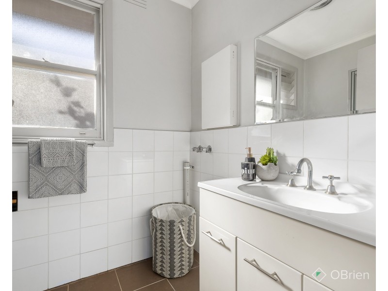 2/23 Como Parade East, Mentone VIC 3194