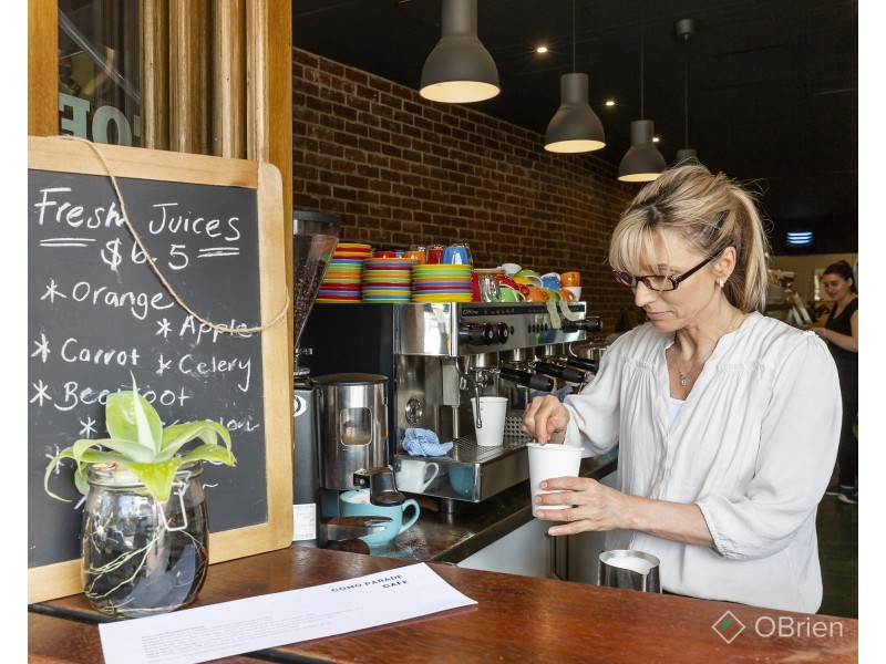 2/23 Como Parade East, Mentone VIC 3194