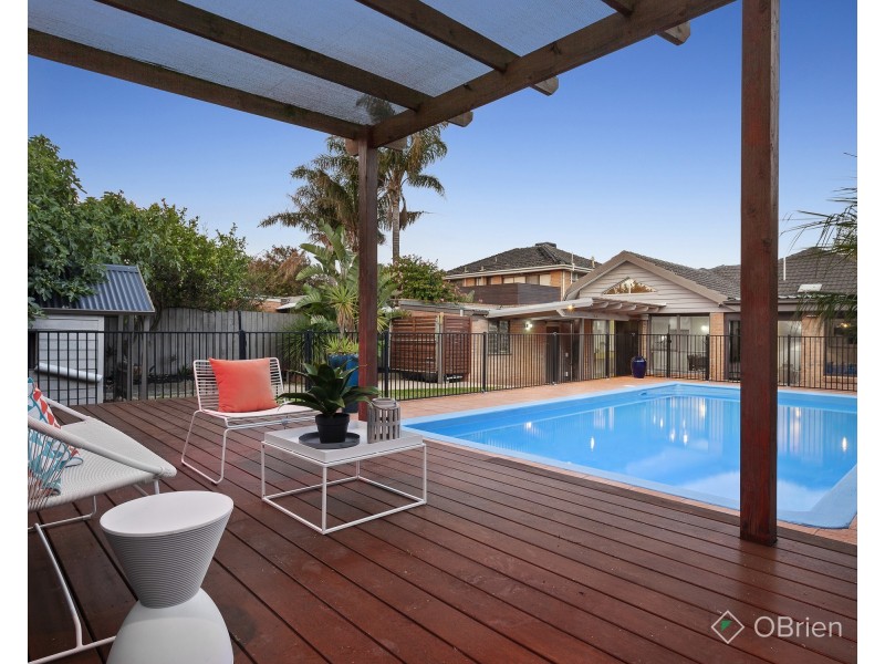 29 Merton Close, Cheltenham VIC 3192