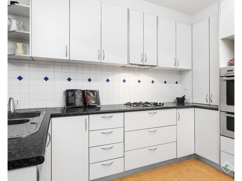 8 Eila Close, Cheltenham VIC 3192